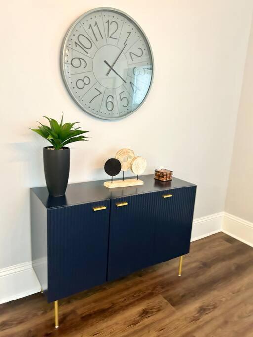Villa Downtown Charm, 3 Bdr, Near Rest And Bars *