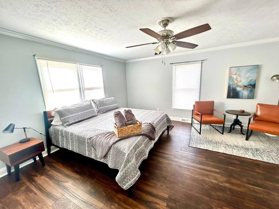 Villa Downtown Charm, 3 Bdr, Near Rest And Bars *